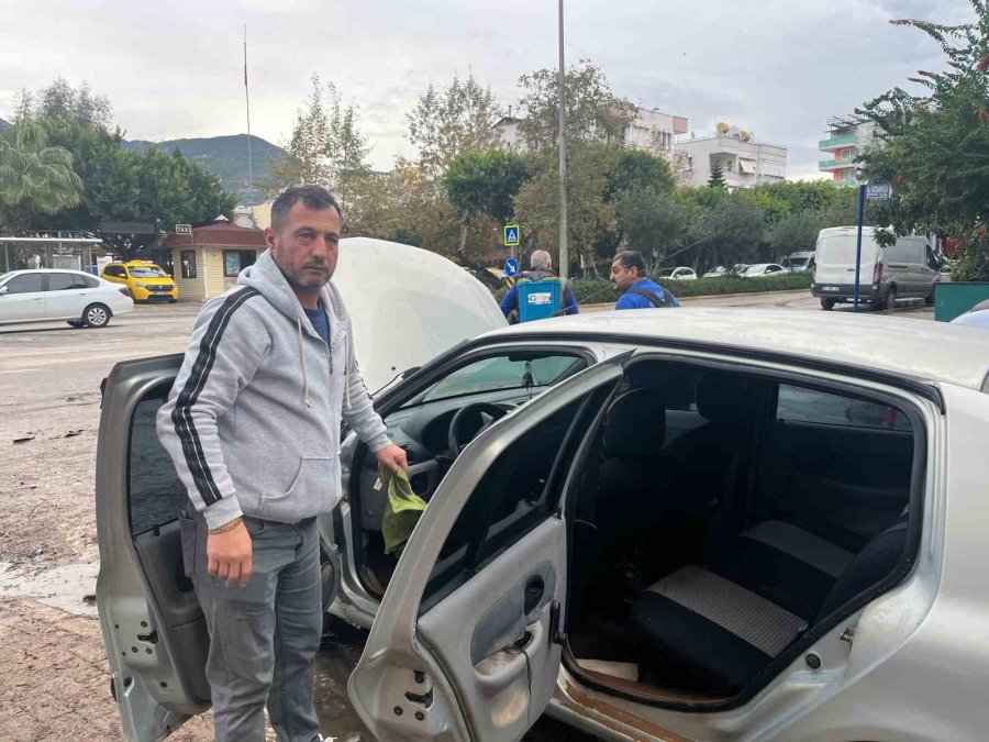 15 Dakikalık Yağmur Alanya’yı Felç Etti Zararın Boyutu Ertesi Gün Ortaya Çıktı