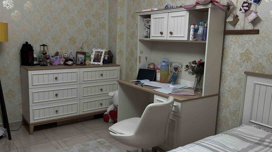 18 Yaşındaki Kızdan Geriye Son Çalıştığı Notları Kaldı