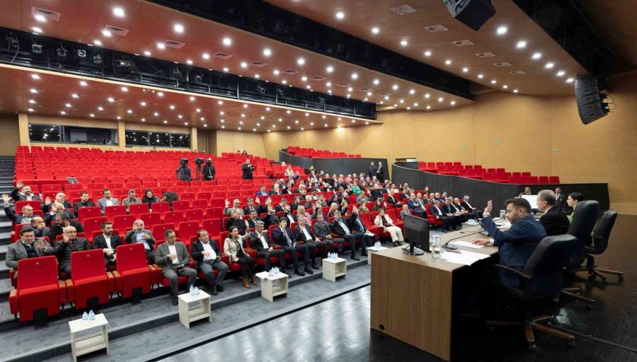 Başkan Seçer’den Maraton Ve Yılbaşı Pazarı Çağrısı