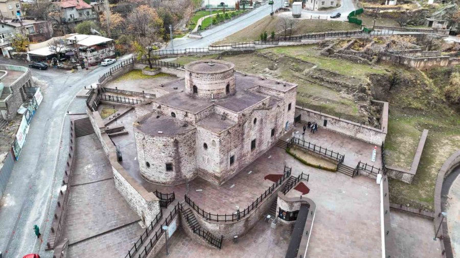 Selçuklu’nun Sembol Mekanlarında Şeb-i Arus Yoğunluğu Yaşanıyor