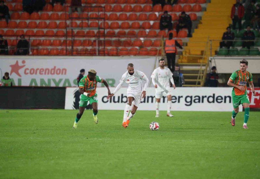 Trendyol Süper Lig: Alanyaspor: 0 - Antalyaspor: 0 (maç Sonucu)