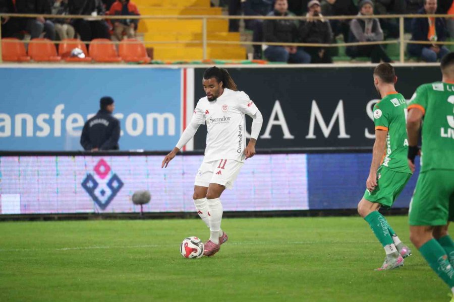 Trendyol Süper Lig: Alanyaspor: 0 - Antalyaspor: 0 (maç Sonucu)