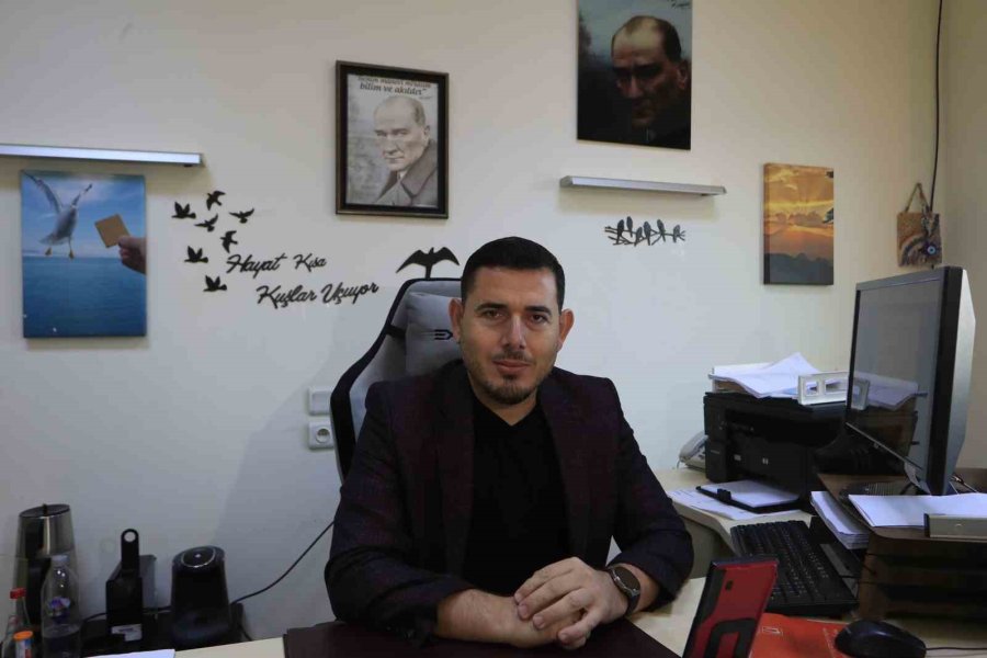 Beğeni Ve Etkileşim İçin Deprem Görüntüsü Çekenlere Uzmanından Uyarı: "canınızı Tehlikeye Atıyorsunuz"