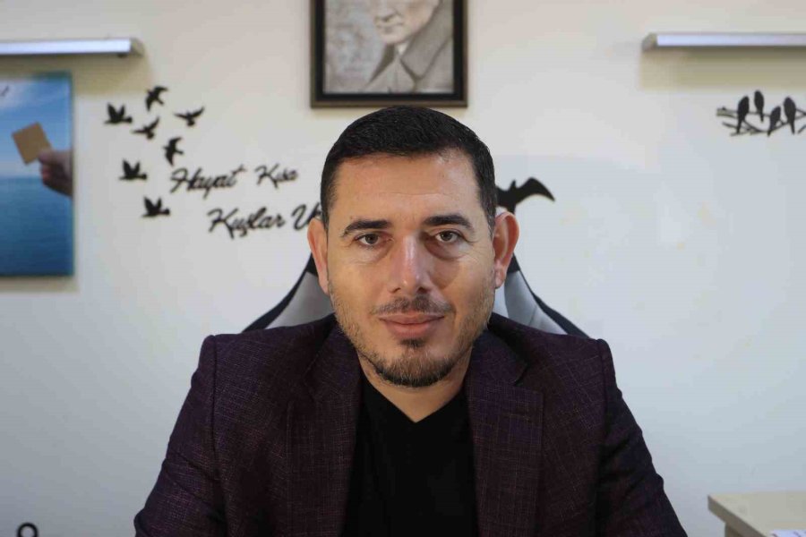 Beğeni Ve Etkileşim İçin Deprem Görüntüsü Çekenlere Uzmanından Uyarı: "canınızı Tehlikeye Atıyorsunuz"