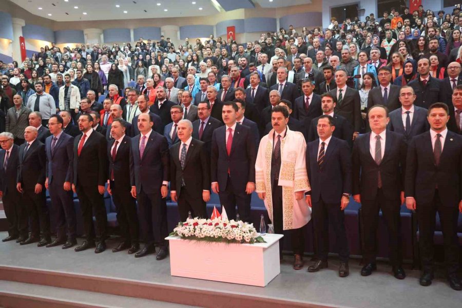 Bakan Murat Kurum’a Mezun Olduğu Selçuk Üniversitesi’nden Fahri Doktora