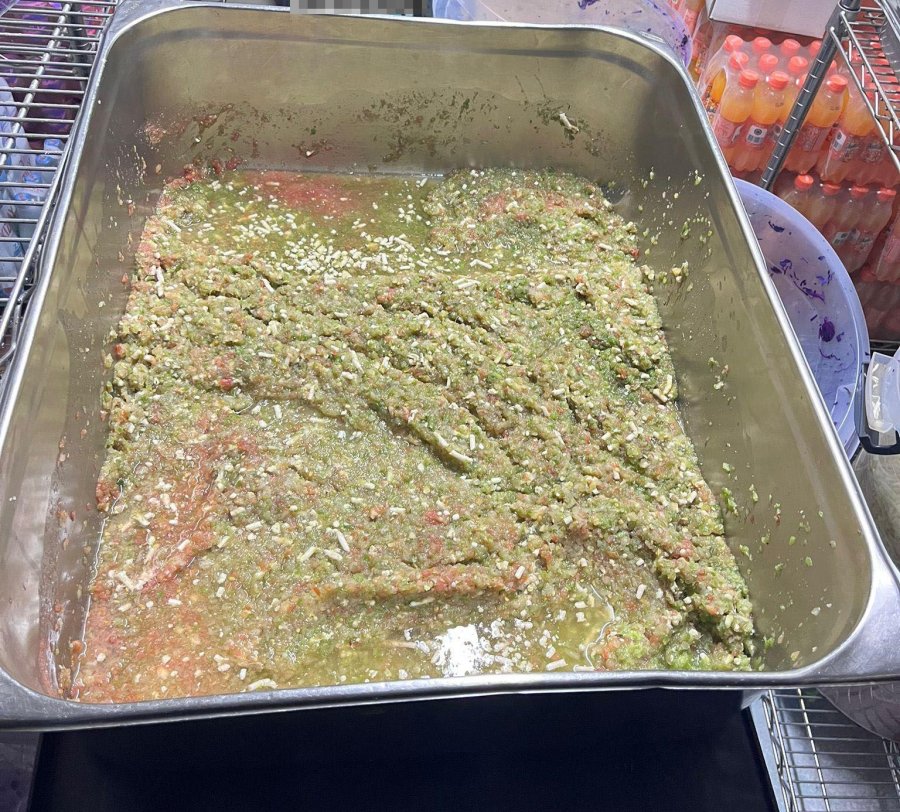 Antalya’da Yarım Tondan Fazla Hayvansal Ve Bitkisel Bozuk Gıda Maddesi Ele Geçirildi