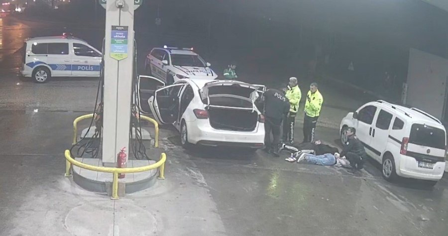 Mersin’deki Yaklaşık 900 Bin Dolarlık Gasp Zanlıları Adana’da Yakalandı