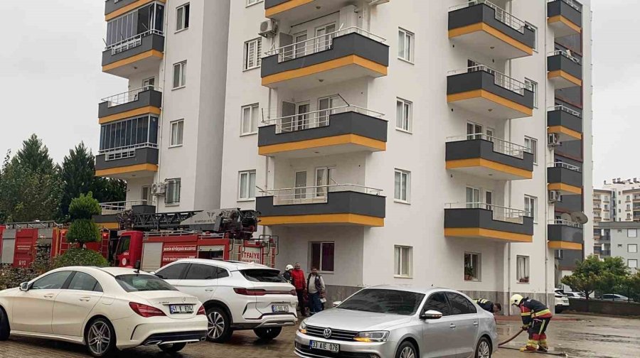 Mersin’de İki Ayrı Ev Yangını