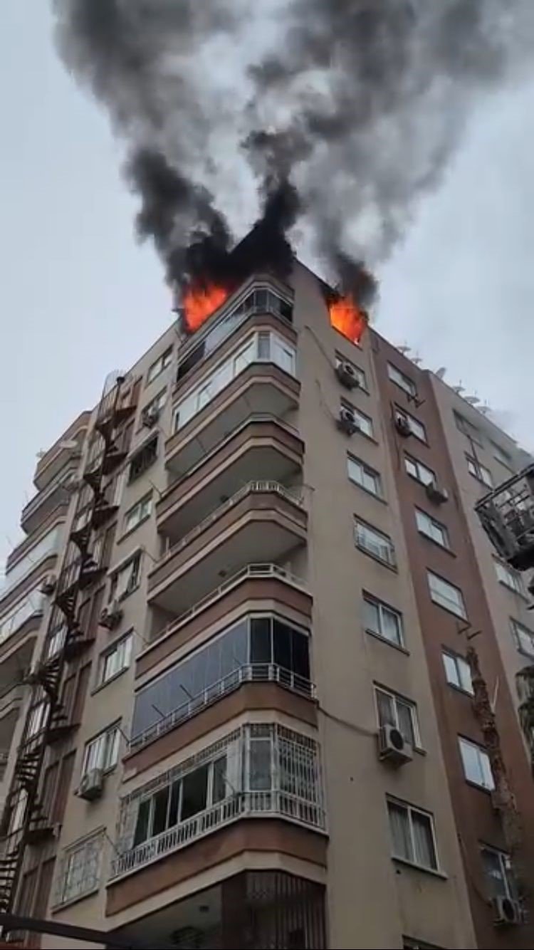 Mersin’de İki Ayrı Ev Yangını