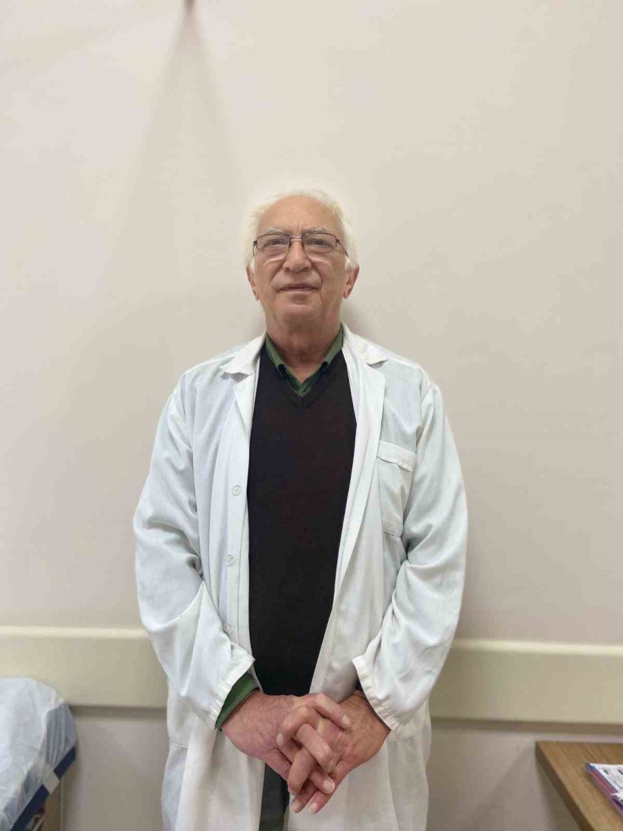 Korkuteli’nde Yeni Doktorlar Göreve Başladı