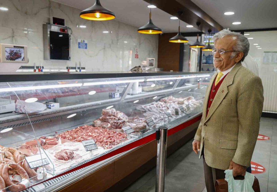 Antalyalıların Tercihi "halk Et" 6 Yaşında