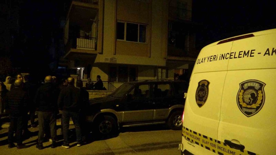 Dairede Çıkan Yangında 3’ü Çocuk 4 Kişi Dumandan Etkilendi