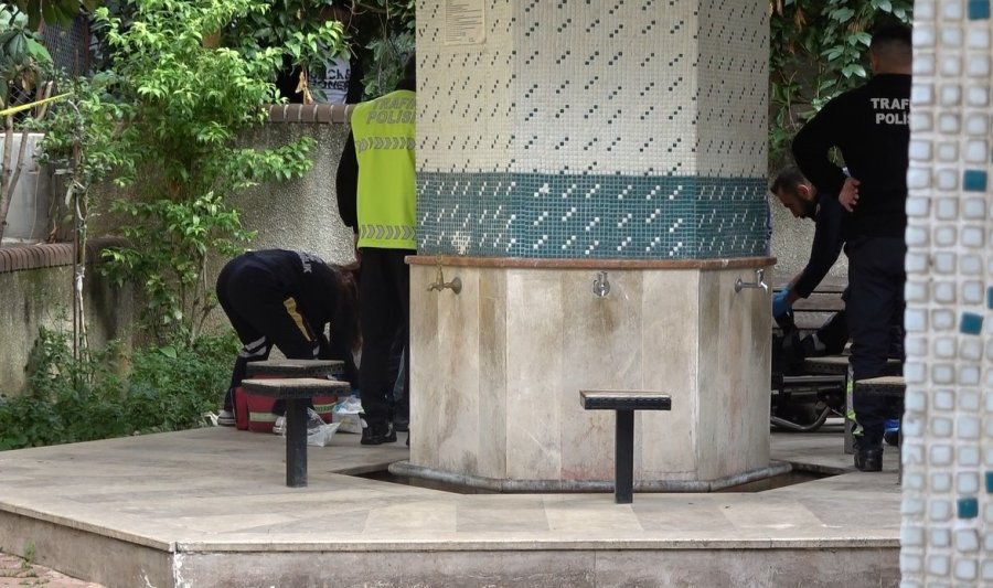 Alanya’da Dayı Dehşet Saçtı: 1 Yeğenini Öldürüp Diğer Yeğeni Ve Eniştesini Yaraladı