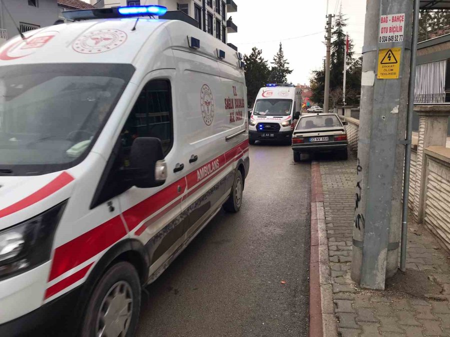 Konya’da Pazarda Taşlı-sopalı Kavga: 5 Yaralı