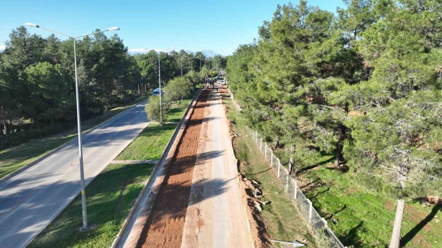 Altıntaş-kundu Turizm Bölgesi’nde İçme Suyu Hattı Tamamlanıyor, Yol Yenileniyor