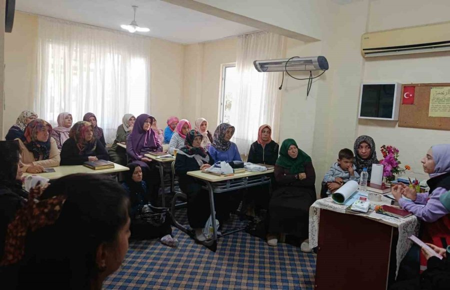 Anamur’da ’değerleriyle Güçlü Ailem’ Projesi Devam Ediyor