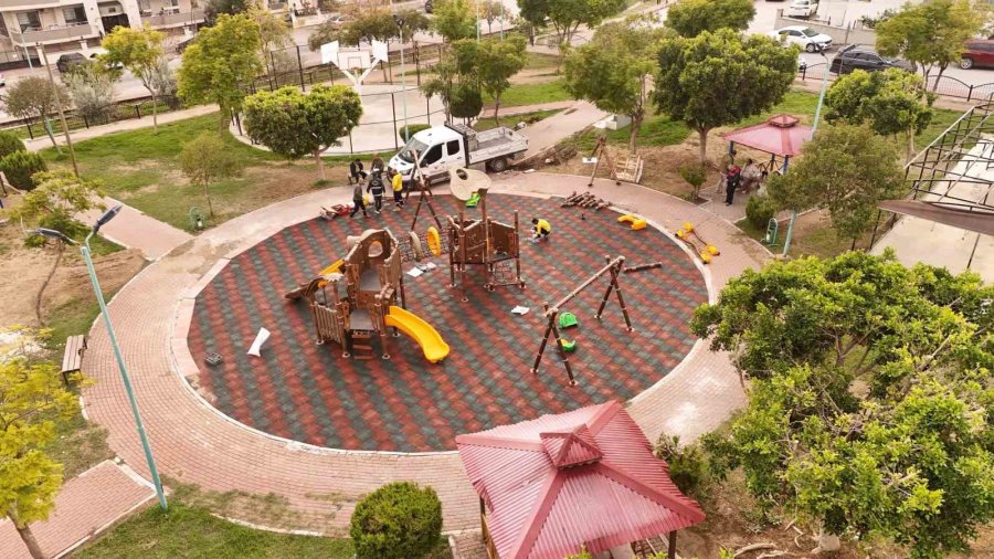 Tarsus’ta Gaspıralı Parkı Modern Bir Görünüme Kavuşuyor