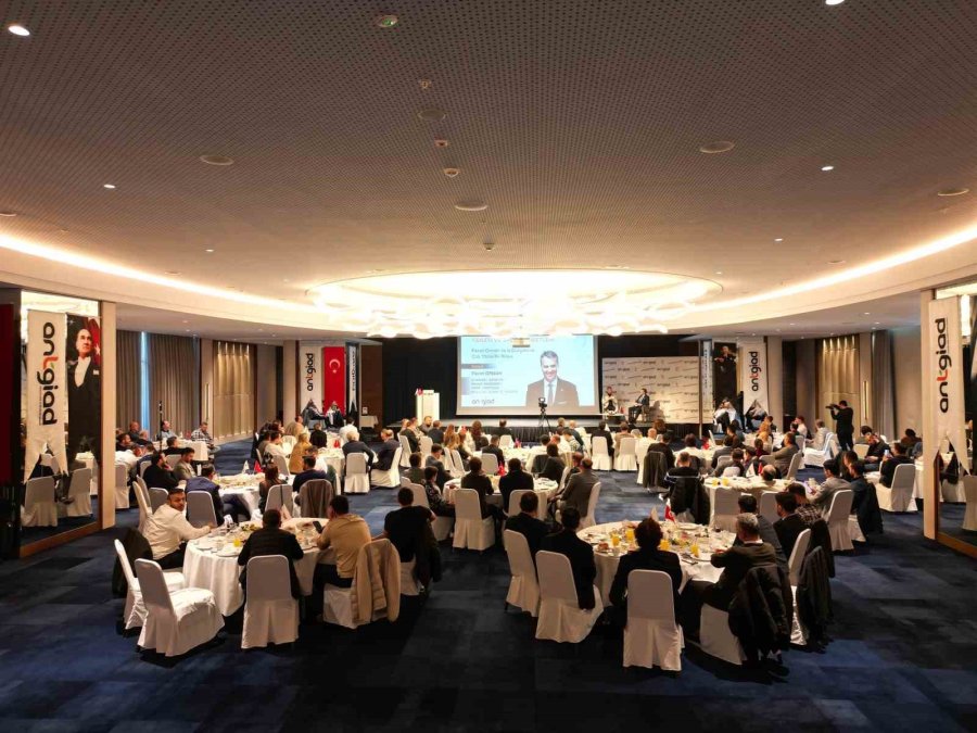 Fikret Orman: "başarı Tesadüf Değildir. Doğru Kadroyu Kurup, Camiayı Tek Yürek Yapmak Zorundasınız"