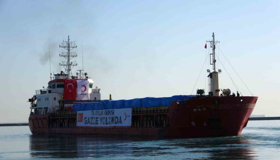 19. İyilik Gemisi Gazze’ye İnsani Yardım İçin Mersin’den Yola Çıktı