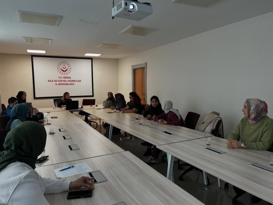 Niğde’de Kadın Kooperatiflerine ’kadın Emeğinin Vergilendirilmesi’ Eğitimi