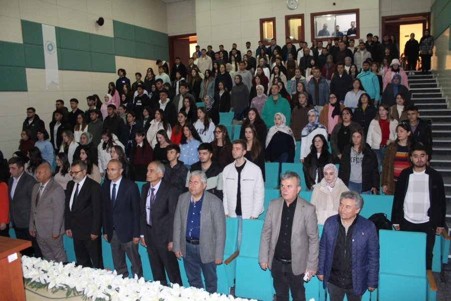 Üniversite Öğrencilerine Toprağın Hayati Rolü Anlatıldı