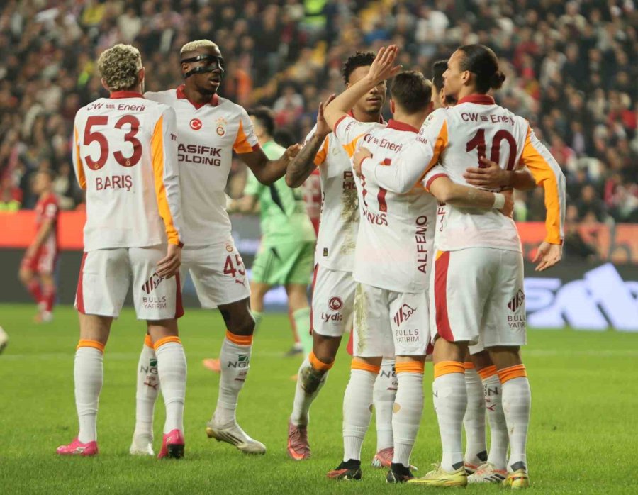 Trendyol Süper Lig: Antalyaspor: 0 - Galatasaray: 2
