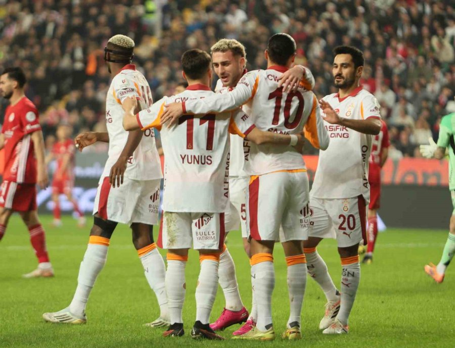 Trendyol Süper Lig: Antalyaspor: 0 - Galatasaray: 2