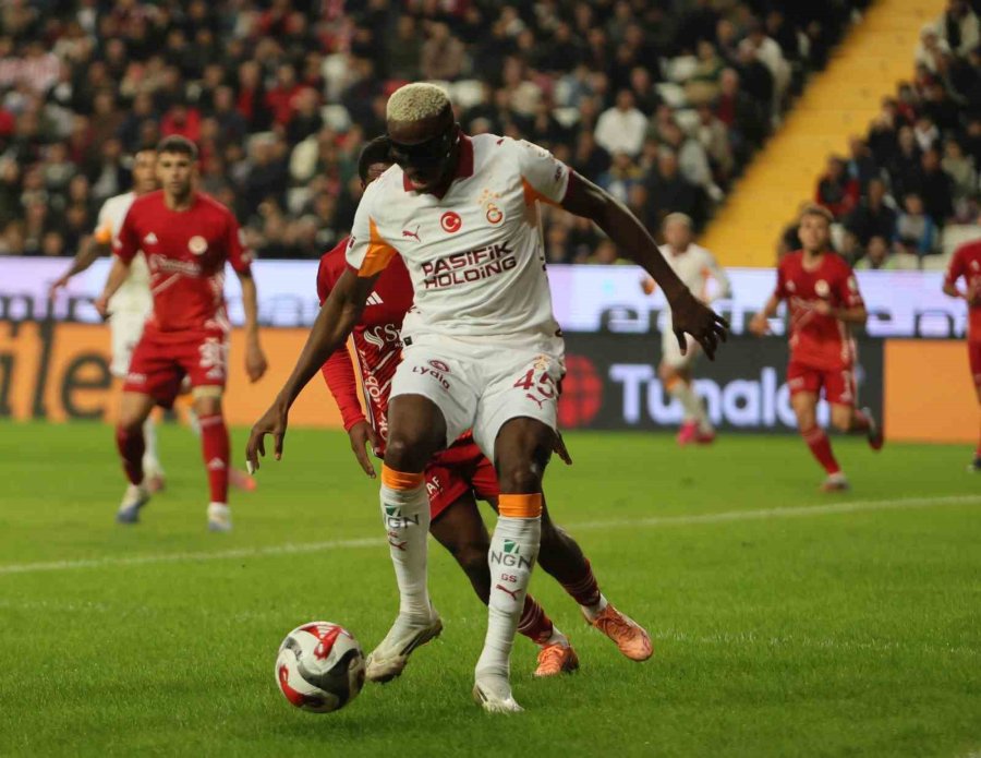 Trendyol Süper Lig: Antalyaspor: 0 - Galatasaray: 2