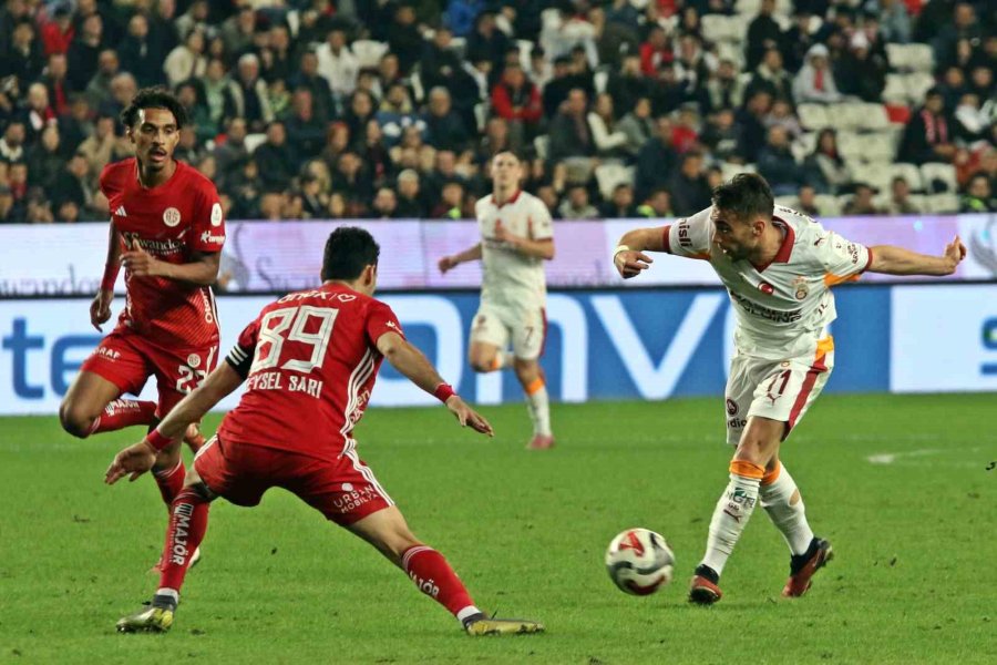 Trendyol Süper Lig: Antalyaspor: 1 - Galatasaray: 4 (maç Sonucu)