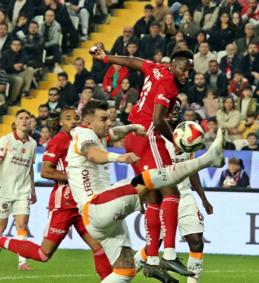 Trendyol Süper Lig: Antalyaspor: 1 - Galatasaray: 4 (maç Sonucu)