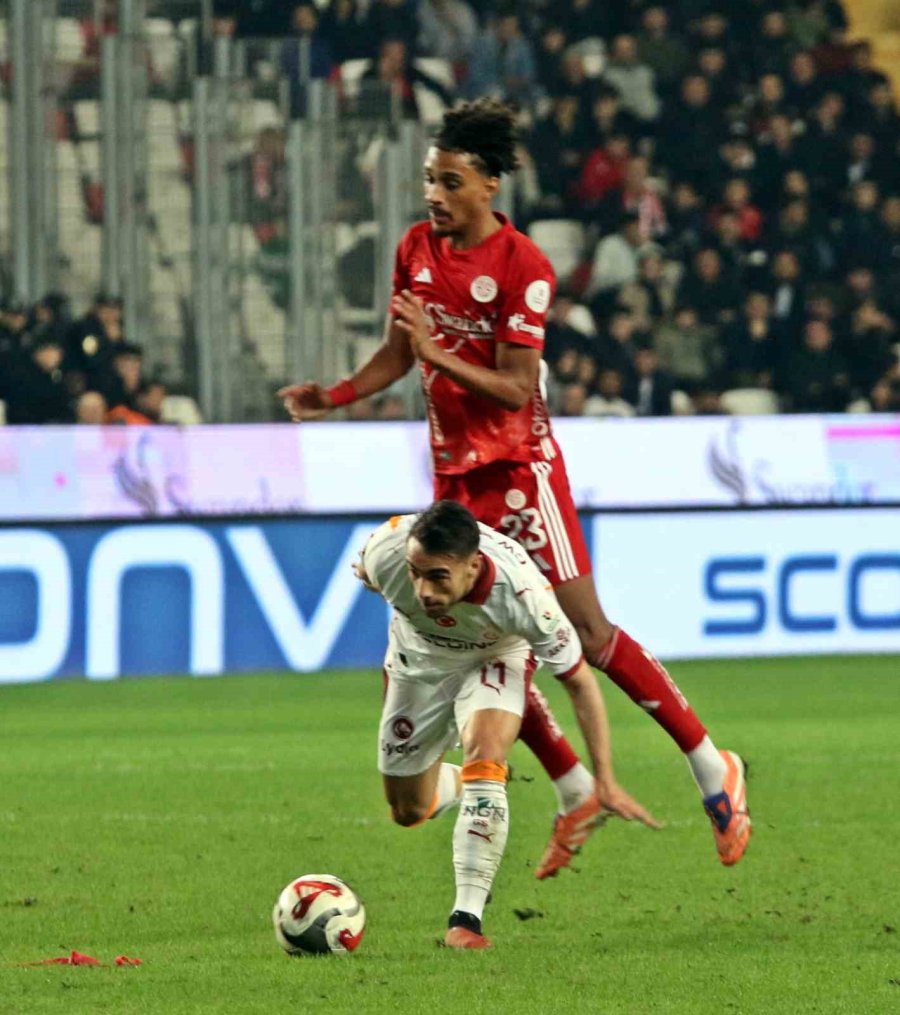 Trendyol Süper Lig: Antalyaspor: 1 - Galatasaray: 4 (maç Sonucu)