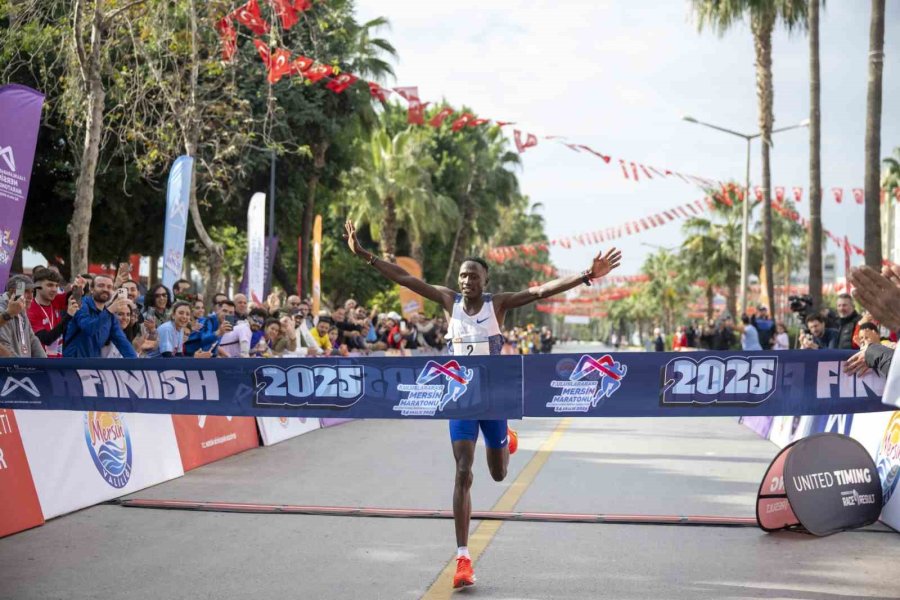 Türkiye’nin En Hızlı Maratonu Yine Mersin’de Koşuldu
