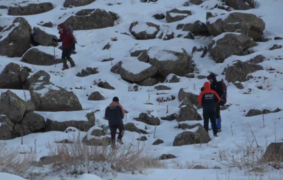 Hasan Dağı’na Tırmanan 2 Üniversite Öğrencisi Dağda Mahsur Kaldı