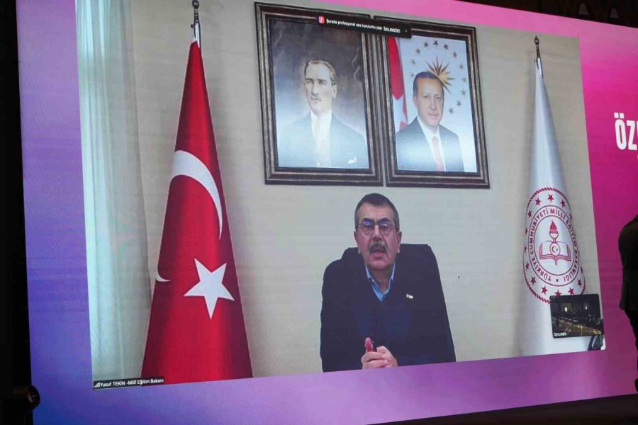 Özkurbir 4. Eğitim Sempozyumu Antalya’da Gerçekleştirildi