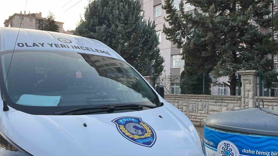 Tartıştığı Eşini Tabancayla Bacağından Vurarak Yaraladı