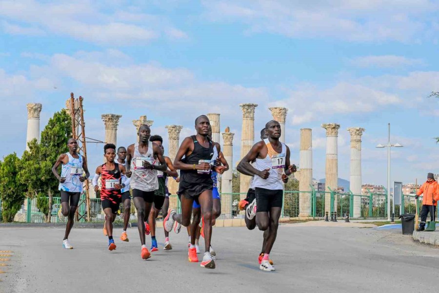 Türkiye’nin En Hızlı Maratonu Yine Mersin’de Koşuldu