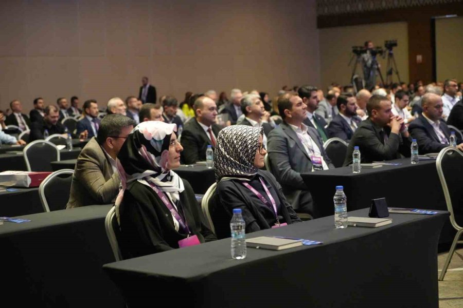 Özkurbir 4. Eğitim Sempozyumu Antalya’da Gerçekleştirildi