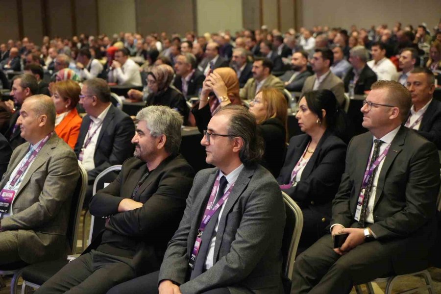 Özkurbir 4. Eğitim Sempozyumu Antalya’da Gerçekleştirildi