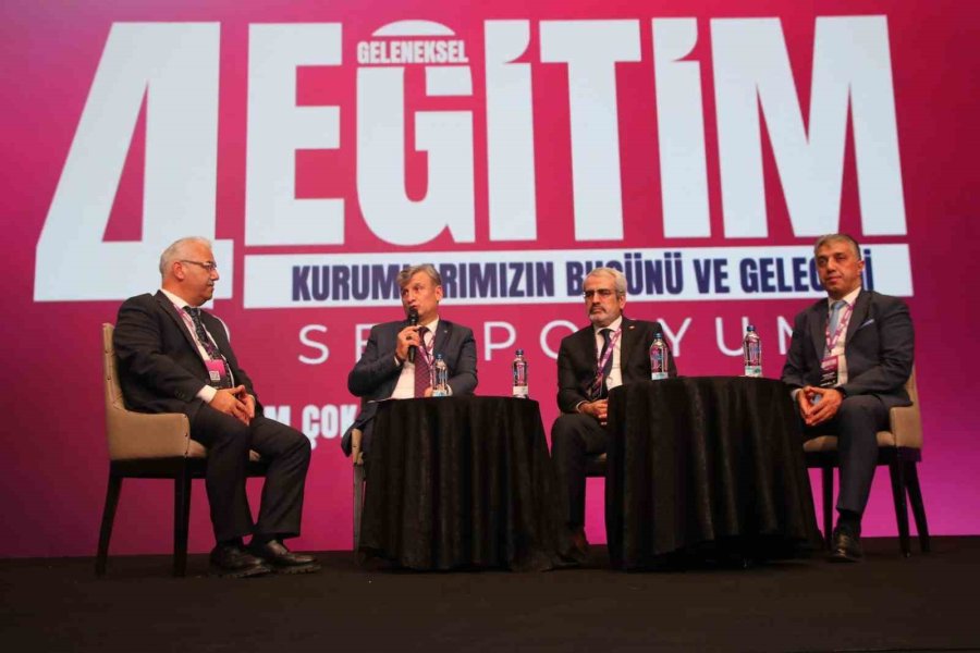 Özkurbir 4. Eğitim Sempozyumu Antalya’da Gerçekleştirildi