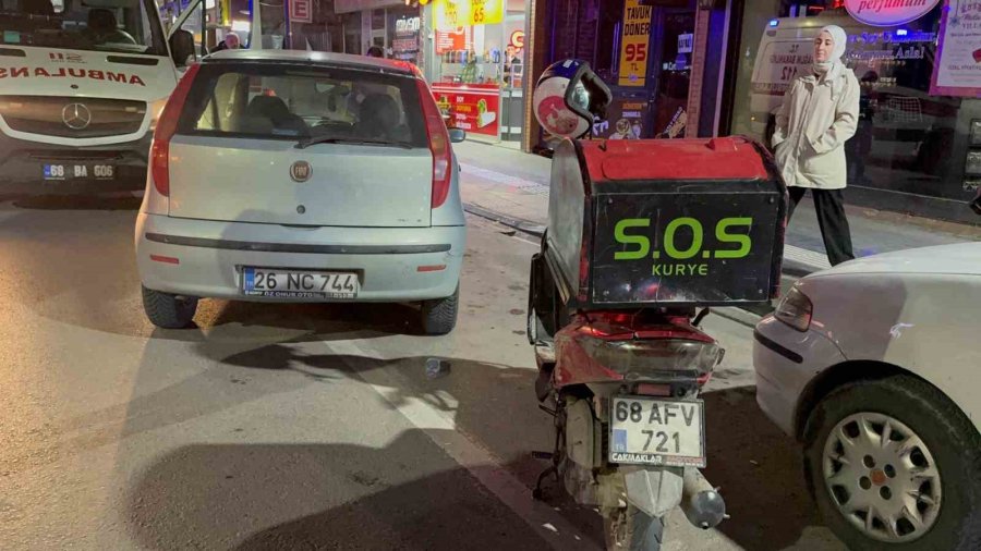 Motosiklet Otomobile Arkadan Çarptı: 1 Yaralı