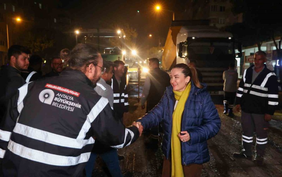 100. Yıl Bulvarı’nda Asfalt Çalışmasının İlk Etabı Tamamlandı