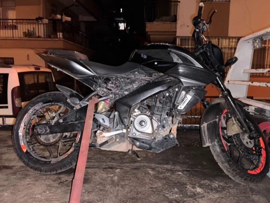 Antalya’da Tehditle Para İstedikleri İş Yerini Kurşunlayan 3 Şüpheli Tutuklandı