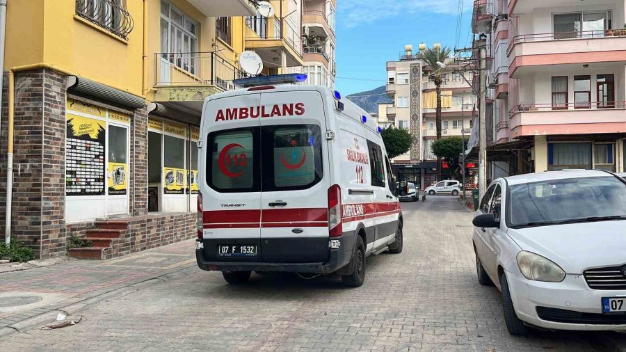 Alanya’da Alacak Verecek Meselesi Kanlı Bitti, 1 Yaralı