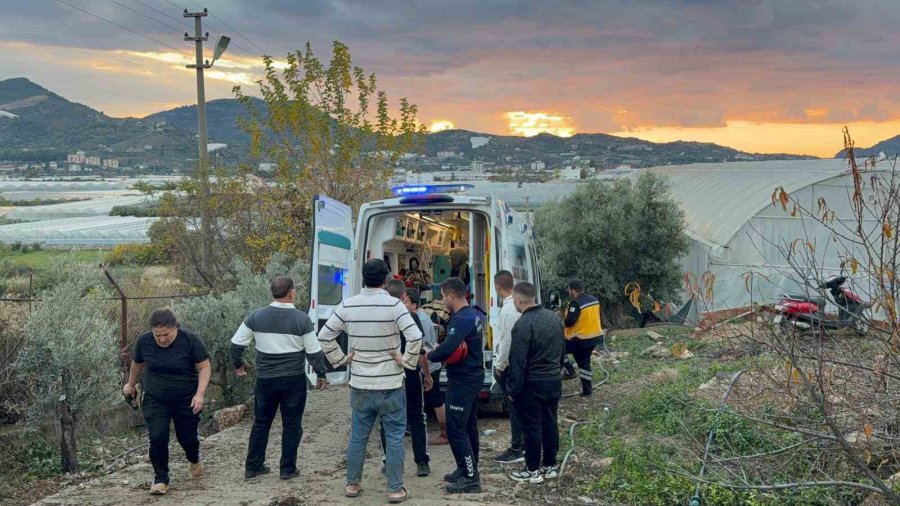 7 Metrelik Duvardan Düşen Çiftçi Yaralandı