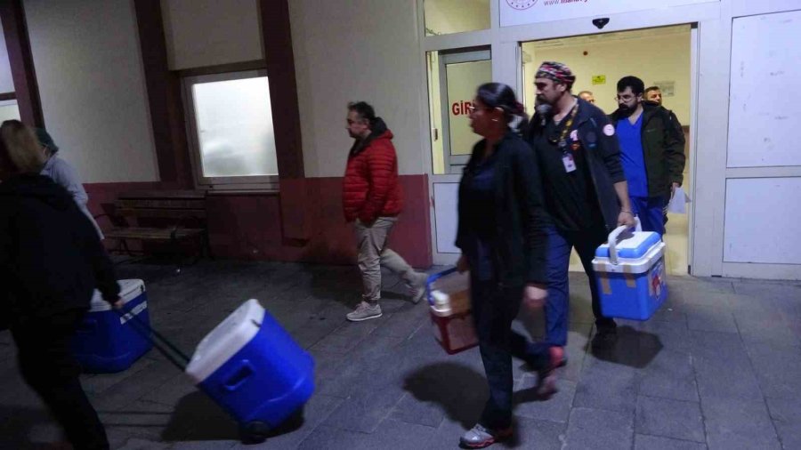 Beyin Ölümü Gerçekleşen Hastanın Karaciğer Ve İki Böbreği Bağışlandı