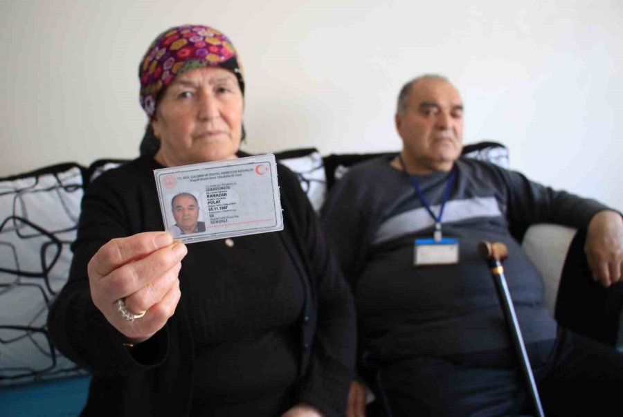 Otobüste Darbedilen Yaşlı Çift Davasında, Sanığın 2 Yıl Hapis Cezası Yaşı Küçük Olduğu İçin Düşürüldü