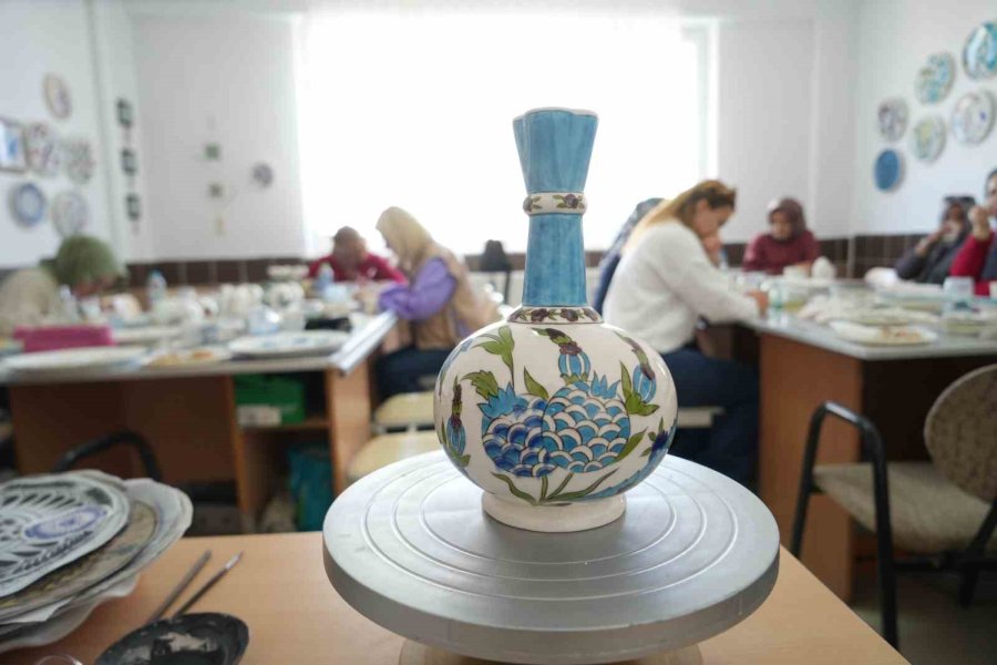 Niğde’de Hayat Boyu Öğrenmeye Yoğun İlgi: 191 Kursta 4 Bin 802 Kursiyer Eğitim Alıyor