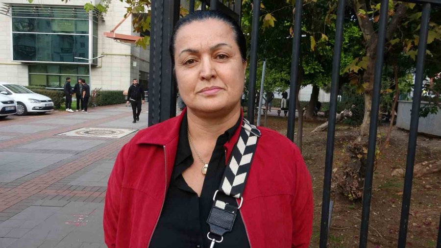 Otobüste Darbedilen Yaşlı Çift Davasında, Sanığın 2 Yıl Hapis Cezası Yaşı Küçük Olduğu İçin Düşürüldü