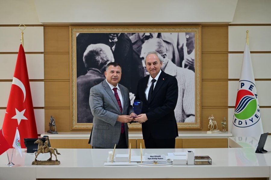 Kepez Belediyesi’ne Sgk’dan Teşekkür Plaketi