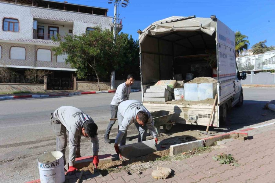 Kepez’in ’anında Çözüm’ Ekibi 7/24 İş Başında